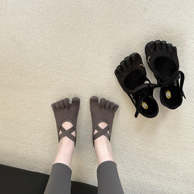 Kadın Çapraz Askılı Beş Parmak - Pilates Yoga Grip Socks incelemesi ve fiyatı