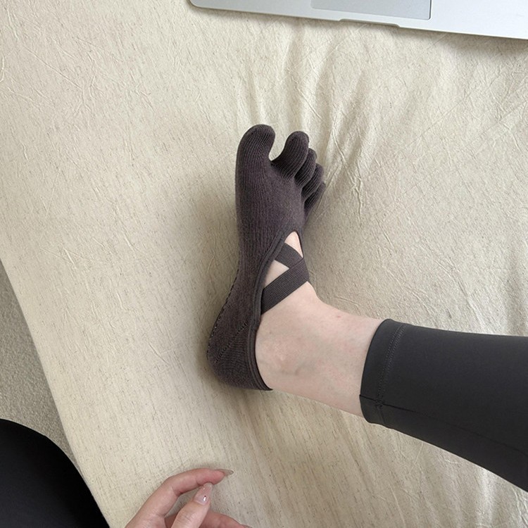 Kadın Çapraz Askılı Beş Parmak - Pilates Yoga Grip Socks incelemesi ve fiyatı
